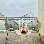 Balcon Et Design Urbain - Et Metro