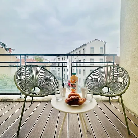 Balcon Et Design Urbain - Et Metro