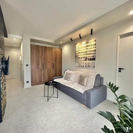 Apartment Balcon Et Design Urbain - Et Metro