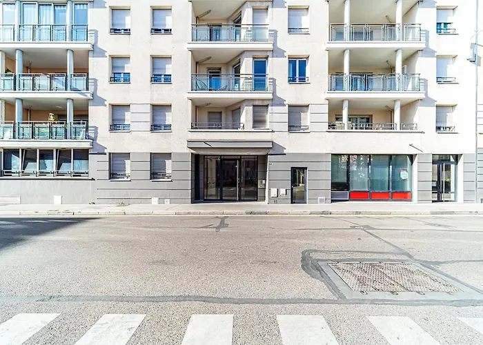 Balcon Et Design Urbain - Et Metro דירה *