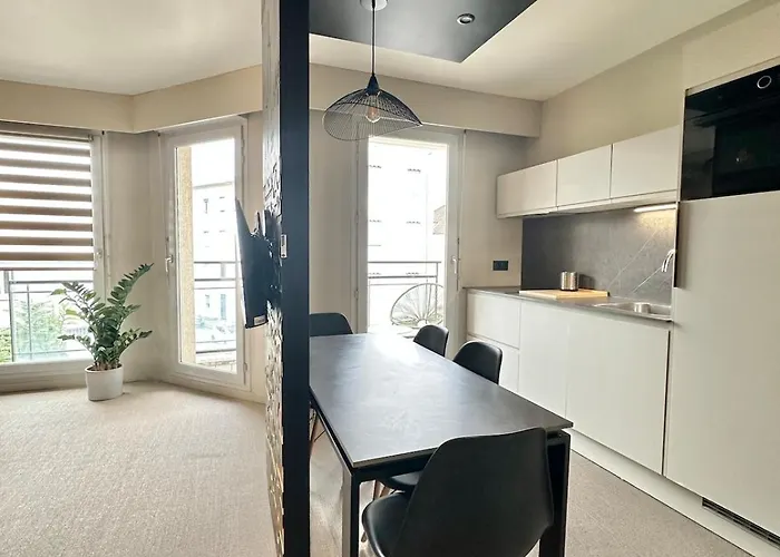 Balcon Et Design Urbain - Et Metro דירה ליון