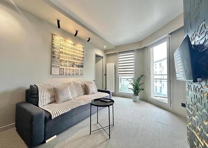 Balcon Et Design Urbain - Et Metro דירה ליון