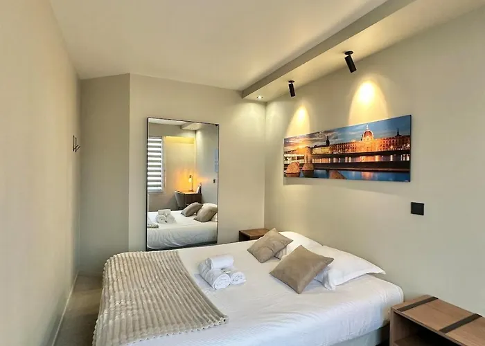 Balcon Et Design Urbain - Et Metro דירה ליון